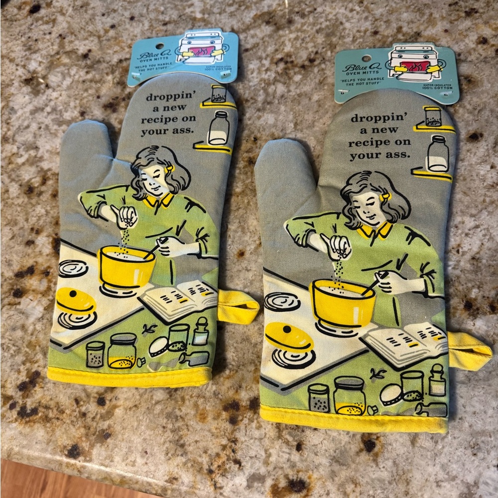 Blue Q Gray and Yellow Kitchen Oven Mitt